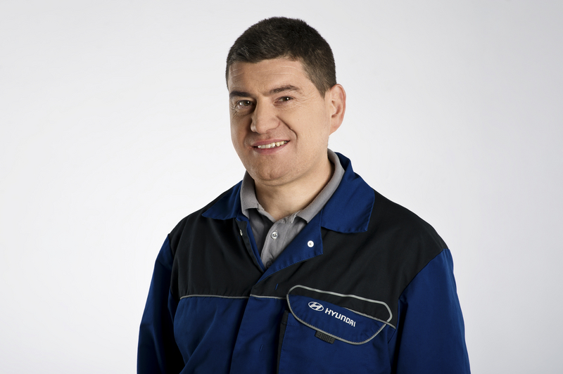 Arkadiusz Zych - Technik pojazdów samochodowych / Elektromechanik Arkadiusz Zych - Technik pojazdów samochodowych / Elektromechanik